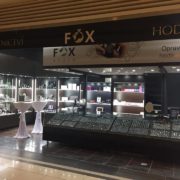 Prodejna FOX store v nákupním centru Plzeň