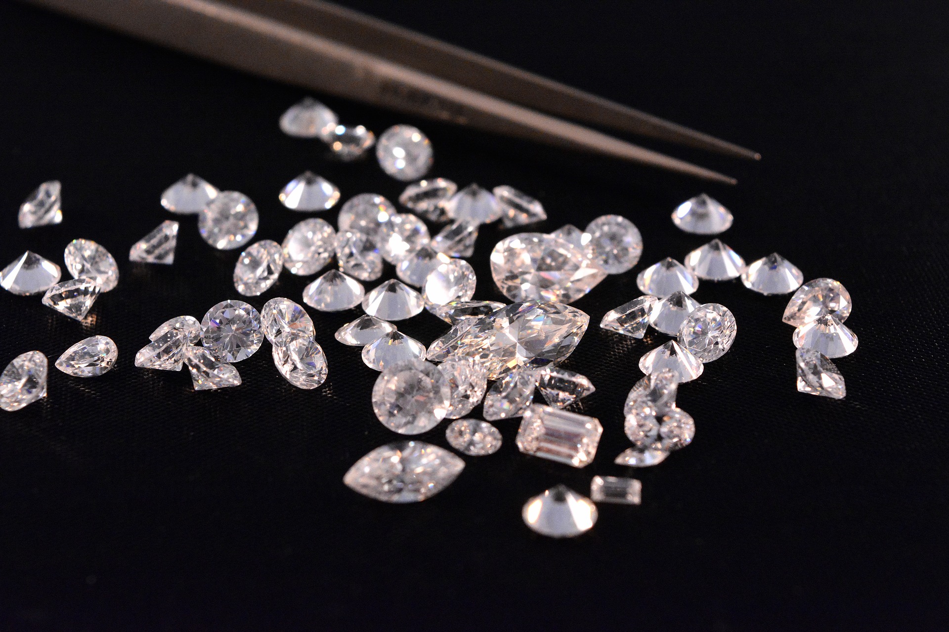 diamonds 4040800 1920