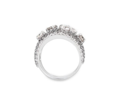 AUKCE | Prsten s černými a bílými diamanty