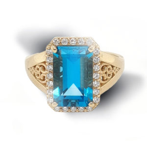 Diamantový prsten s modrým topazem
