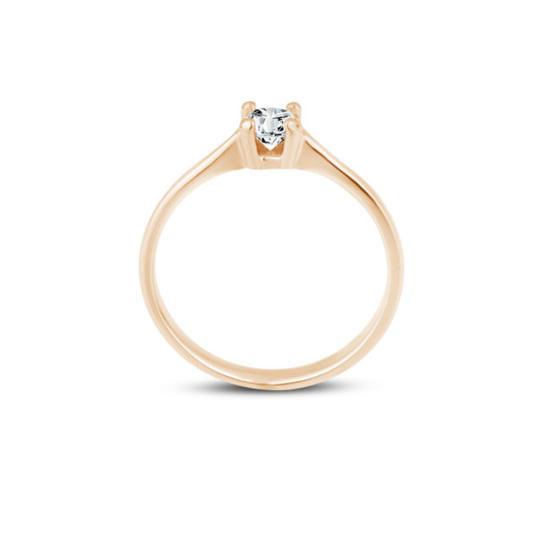 Zásnubní prsten značky FOX® 9 z růžového zlata, který je osazený jedním centrálním diamantem briliantového brusu. zepředu