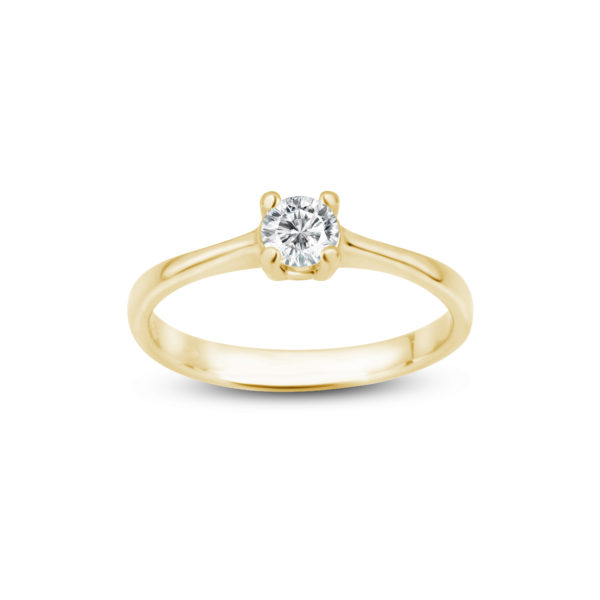 Zásnubní prsten značky FOX® 9 ze žlutého zlata, který je osazený jedním centrálním diamantem briliantového brusu. shora