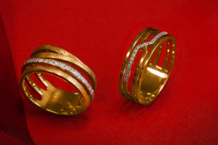 Zlaté prsteny s diamanty