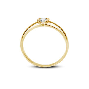 Zásnubní prsten značky FOX® 10 ze žlutého zlata, který je osazený jedním centrálním diamantem briliantového brusu. hlavní