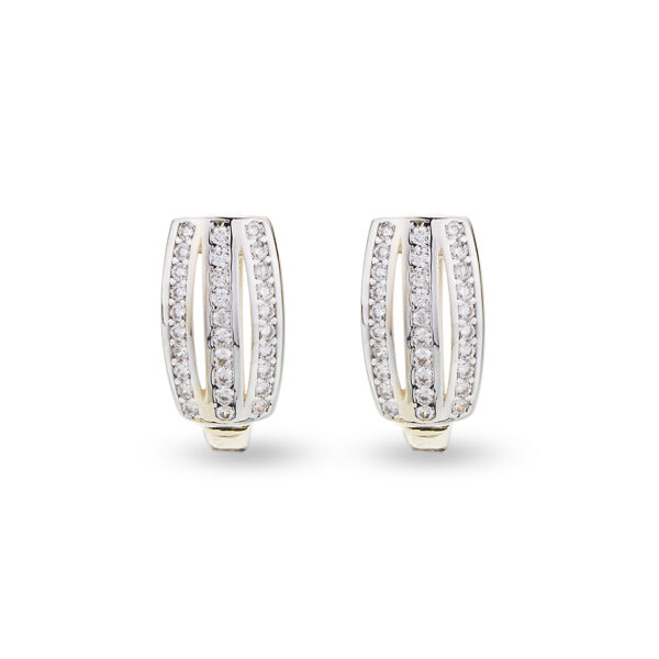 Zlaté náušnice Triple diamanty žluté zlatoElegantní zlaté náušnice Triple ze žlutého zlata osazené třemi výraznými řadami diamantů s briliantovým brusem pro každý den ve vytříbeném stylu.